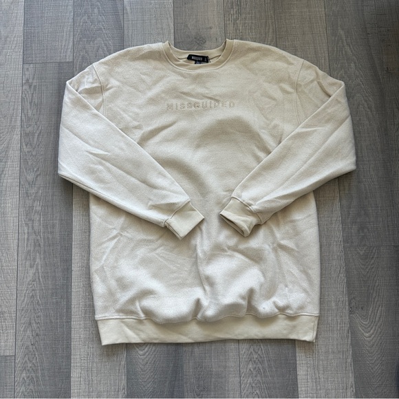 Misguided oversized crewneck sweater - Picture 1 of 3